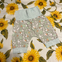 1-3y Green Bunny Grow Shorts